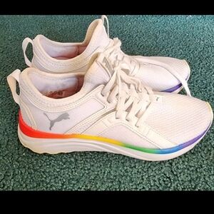 Gently Pre-Owned Puma Athletic Shoes, Sz 7